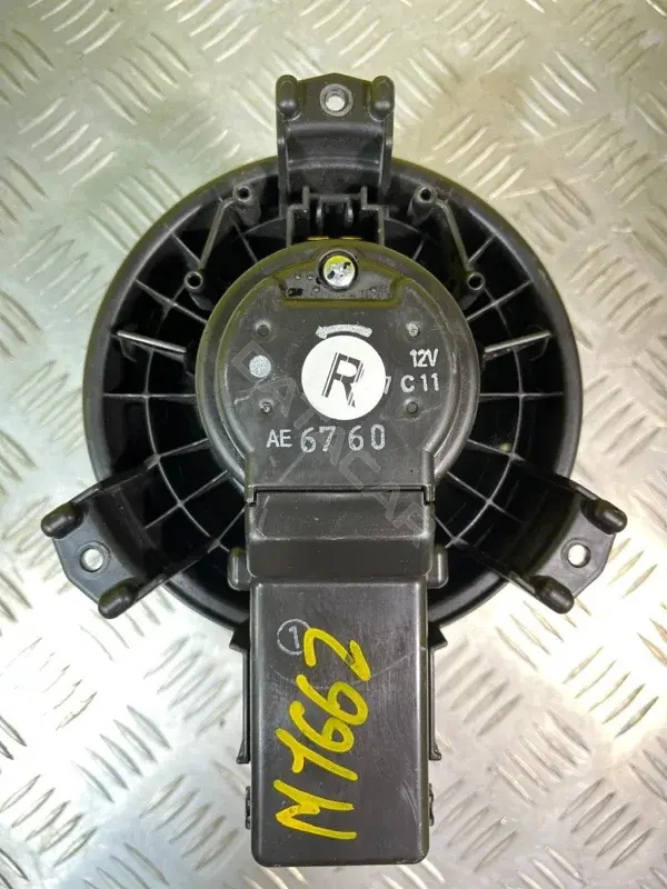 Моторчик печки 871030K490