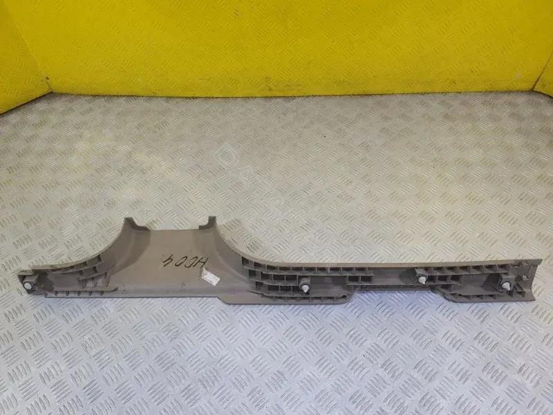 Накладка на порог LR057854