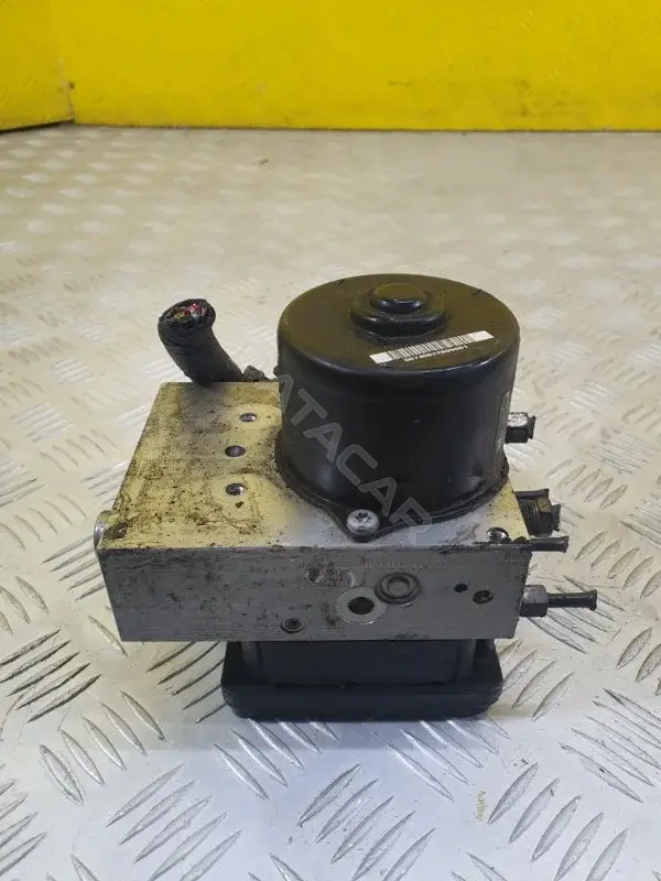 Блок управления АБС 47660EA270