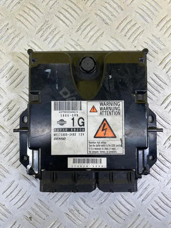 Блок управления двигателем 23710EB30A