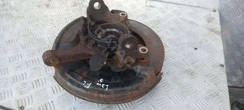 Поворотный кулак 3870A109