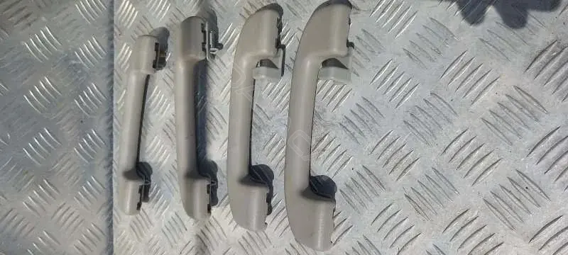 Ручка внутренняя потолочная 73940EA012