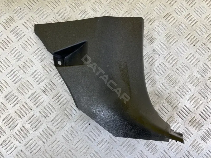 Накладка на порог 62111KK010