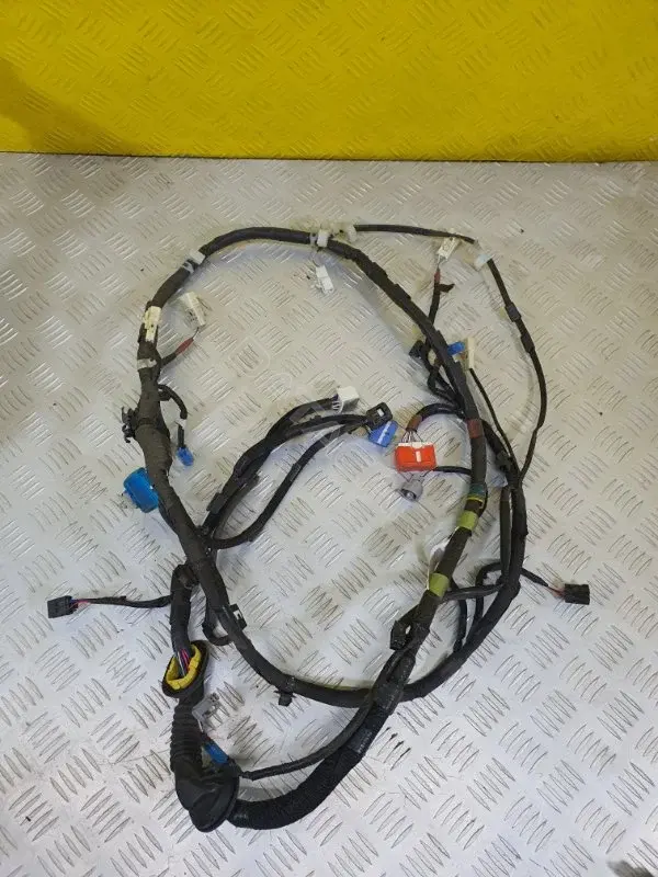 Проводка крышки багажника 8218560250