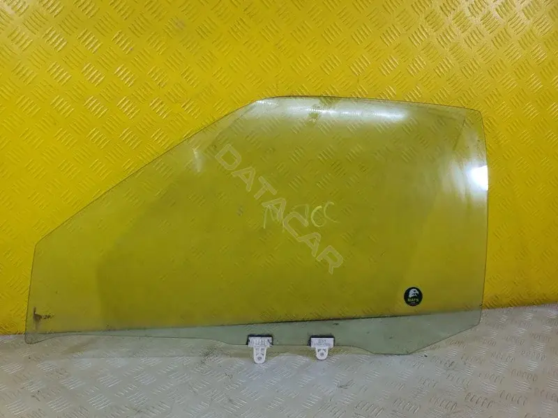 Стекло двери 80301EB310