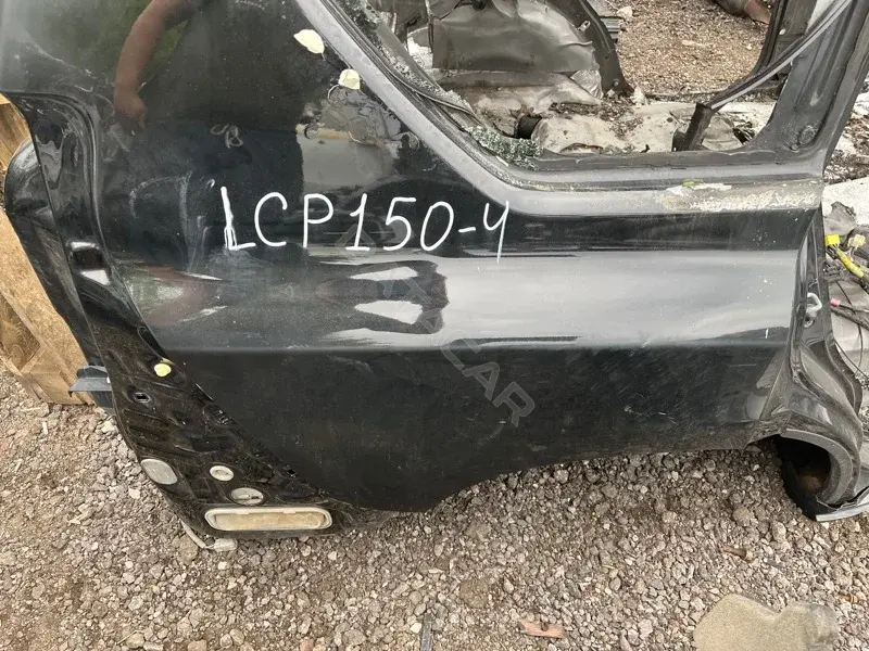 Крыло заднее правое 158842