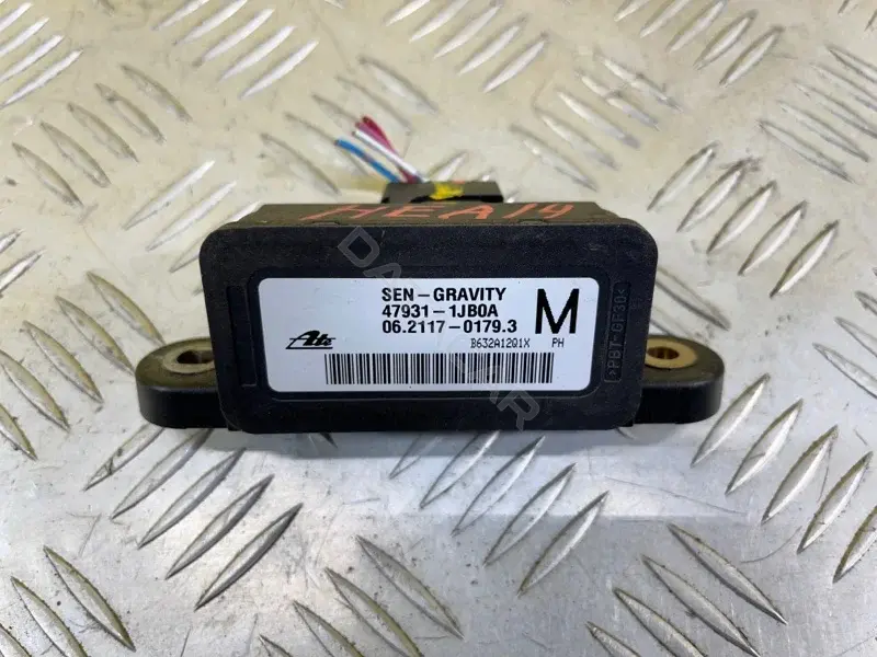 Датчик ускорения 479311JB0A