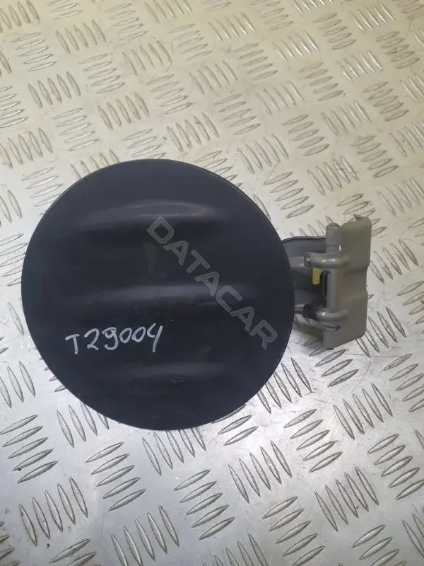 Крышка лючка топливного бака 5940A031
