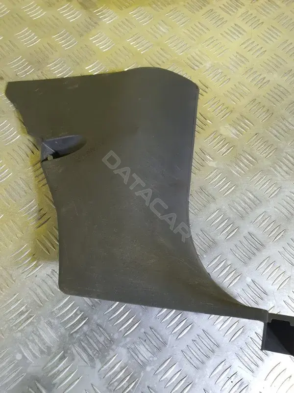 Накладка на порог 621110K010