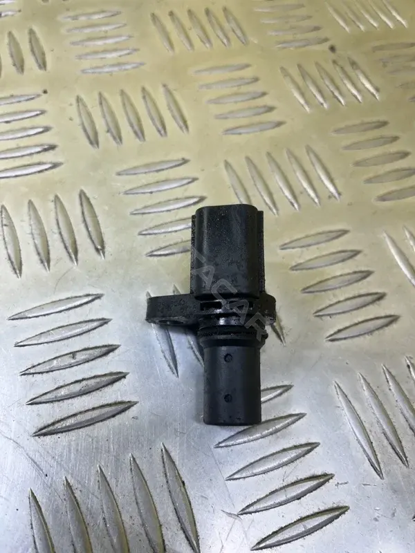 Датчик распредвала Mr985041