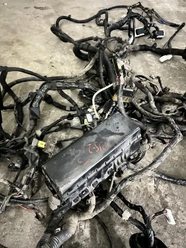 Проводка двигателя 8541B646N