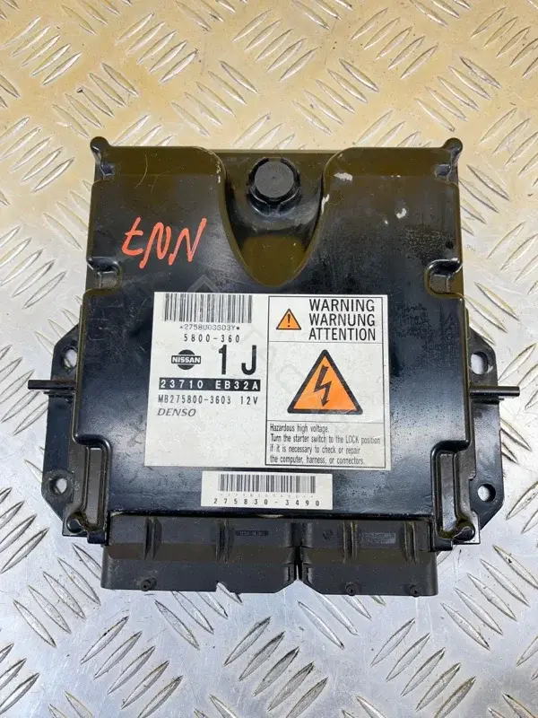 Блок управления двигателем 23710EB32A
