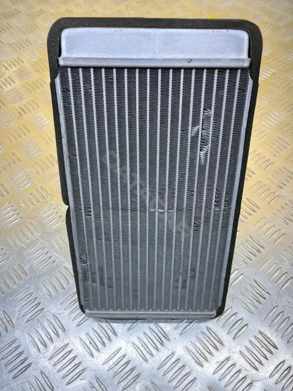 Радиатор печки 27140EB31A