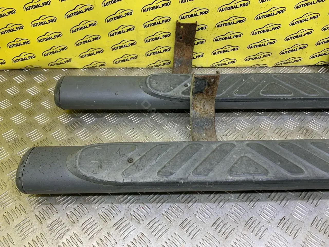 Подножка 96100EB10A