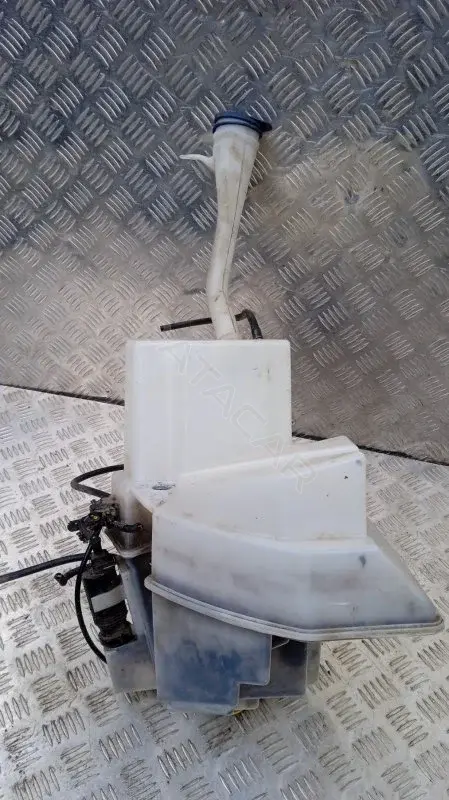 Бачок омывателя 1S7117K624FC