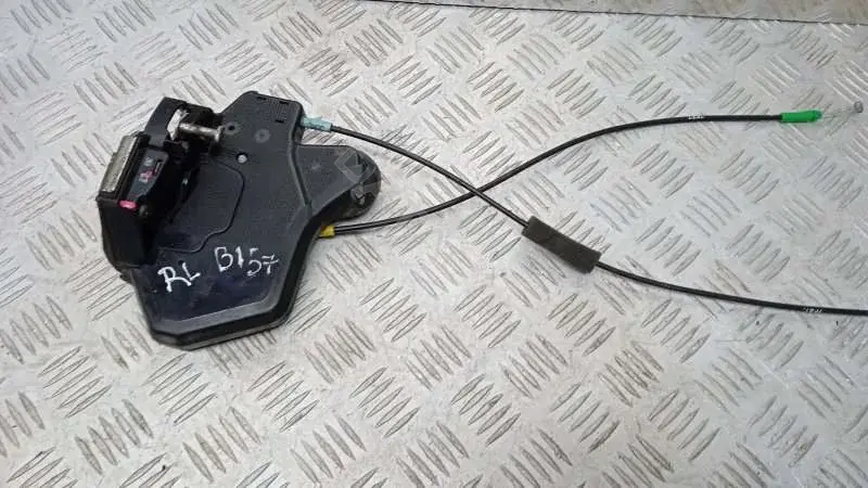 Замок двери 690600K040