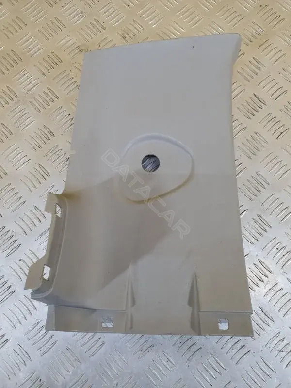 Обшивка стойки задней 625120K011