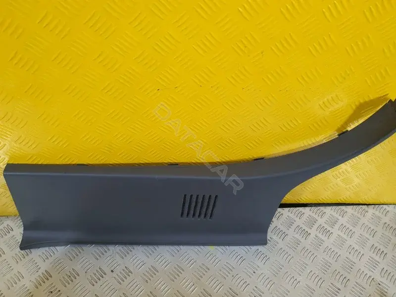 Обшивка стойки задней 625140K010