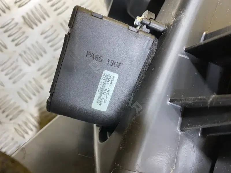 Резистор печки VP5NEH19E624