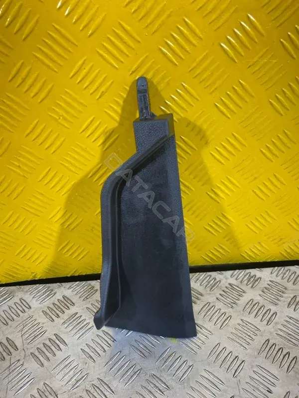 Пластик салона 5881760040