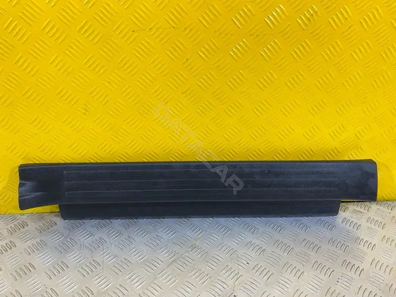 Накладка на порог 6791035010