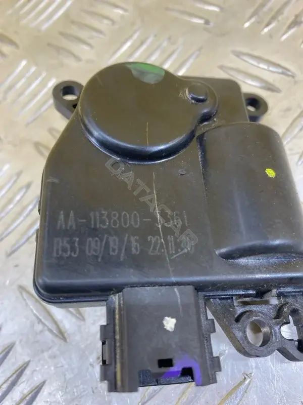 Мотор заслонки печки AA1138003361