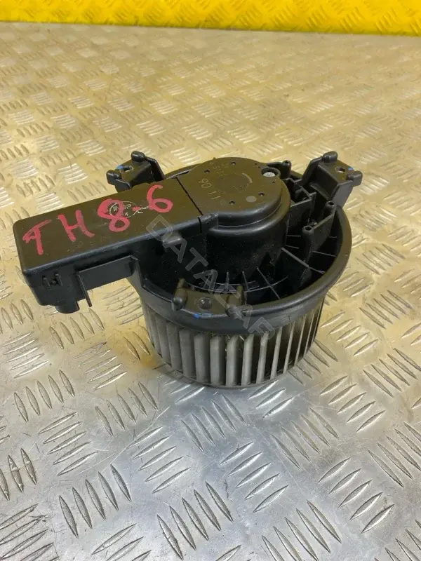 Моторчик печки 871030K490