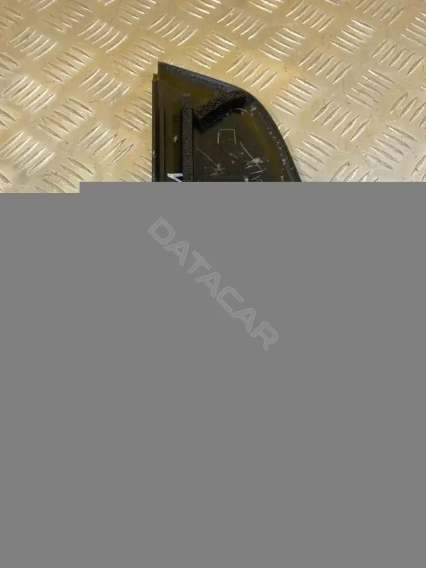 Накладка двери 5757A359
