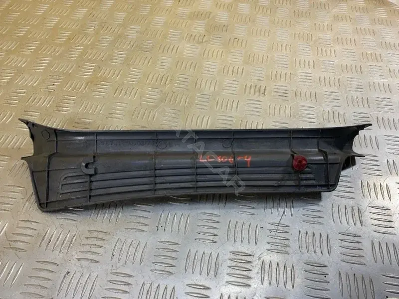 Накладка на порог 6791860030