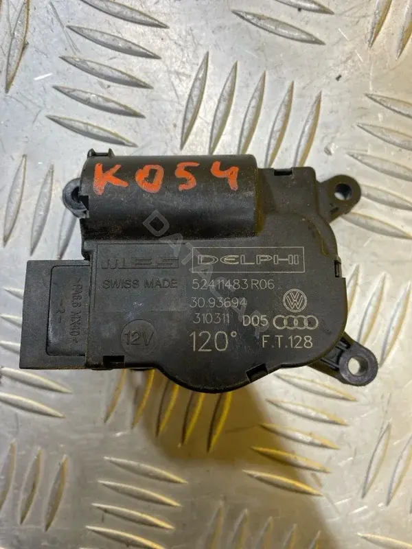 Мотор заслонки печки 52411483R06