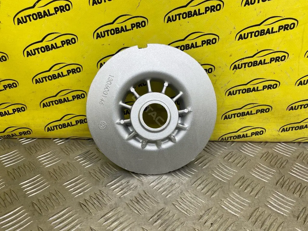 Опора амортизатора 4743043AA