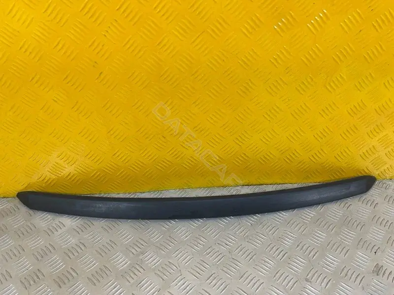 Молдинг капота 75770OK401