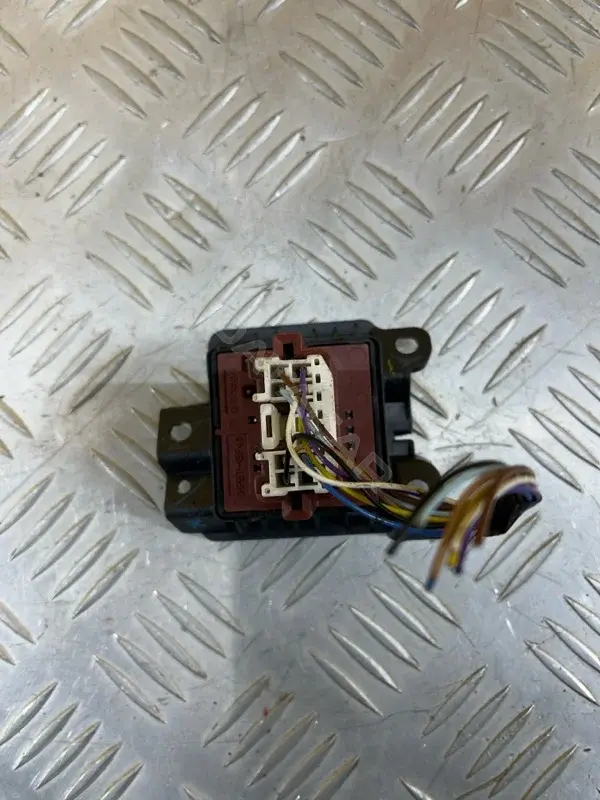 Джойстик регулировки зеркал MR951187