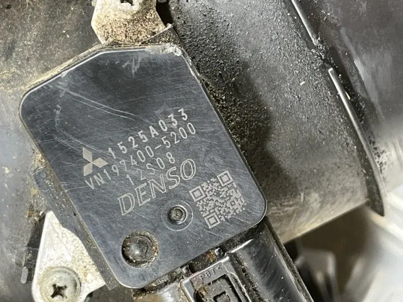Расходомер воздуха 1525A033