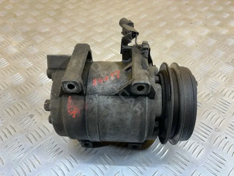 Компрессор кондиционера MN123626