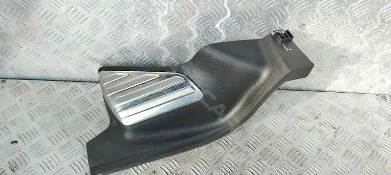 Накладка на порог VP6H5X13229ABW