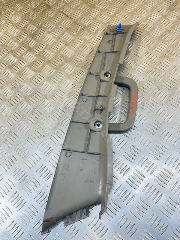 Обшивка стойки передней 76912M40A