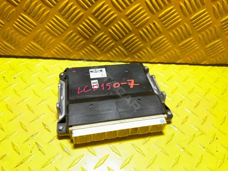 Блок управления двигателем 8966160N11