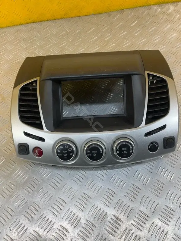Блок управления климат-контролем 7820A362