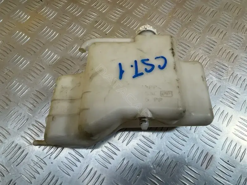 Расширительный бачок MN135072