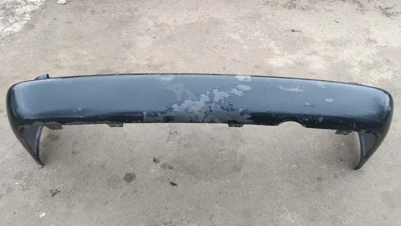 Задний бампер 172998