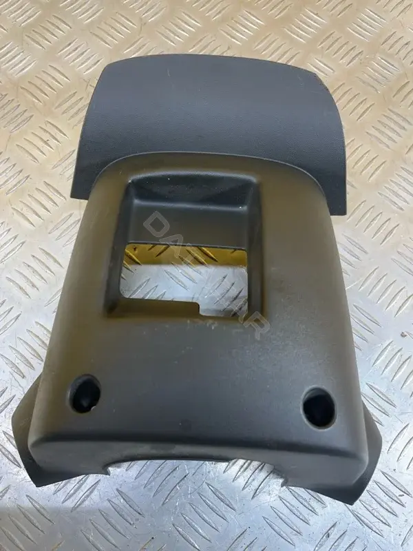 Кожух рулевой колонки 48470EB300
