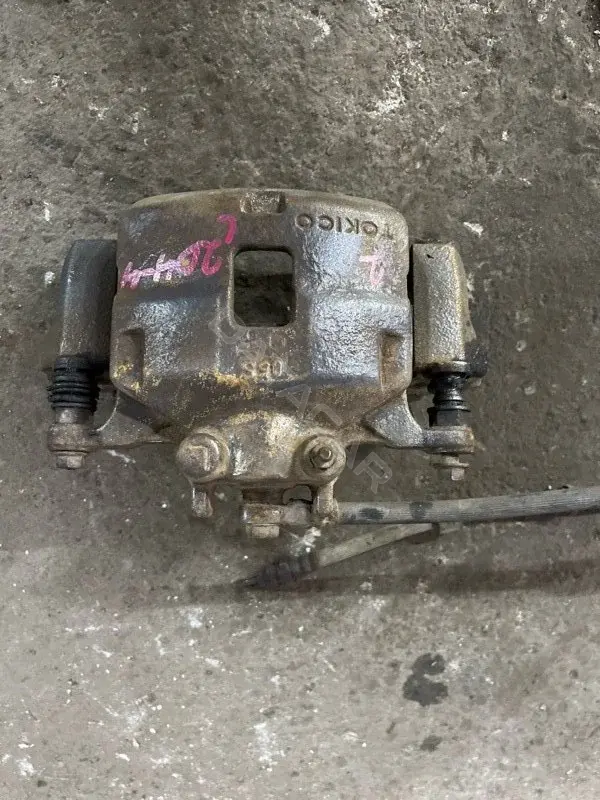 Суппорт тормозной 4605A201