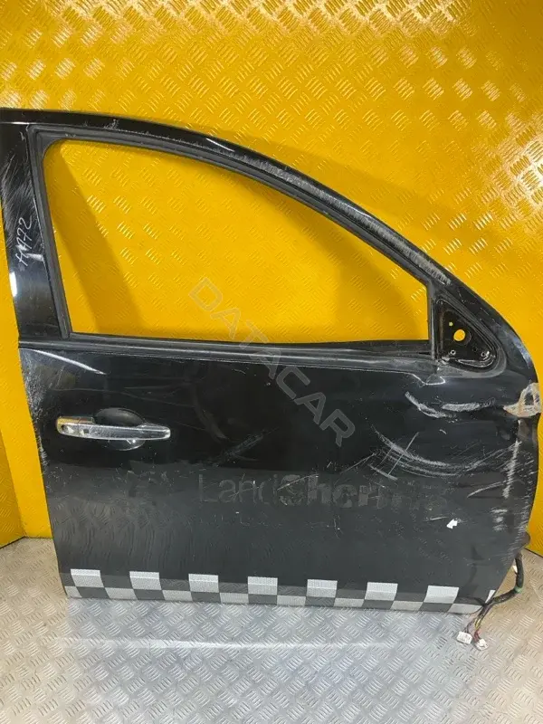 Дверь 5700B852
