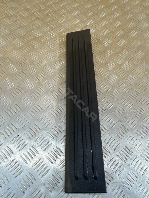 Накладка на порог EB3B2113201ADW