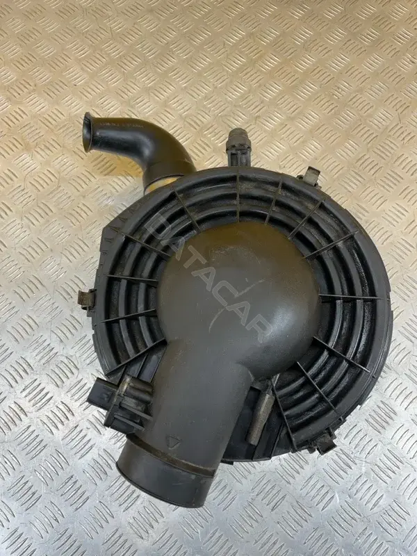 Корпус воздушного фильтра AB399A612AD