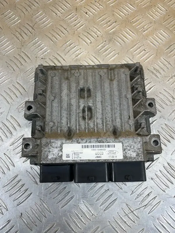 Блок управления двигателем GB3G12A650CA