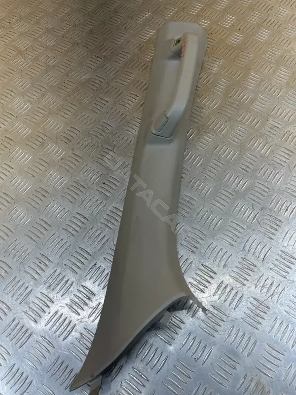 Обшивка стойки передней 7210A358ZZ