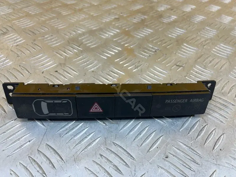 Кнопка аварийки 8002C293