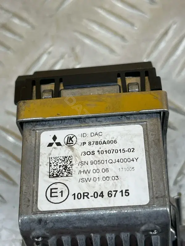 Камера переднего вида 8780A006